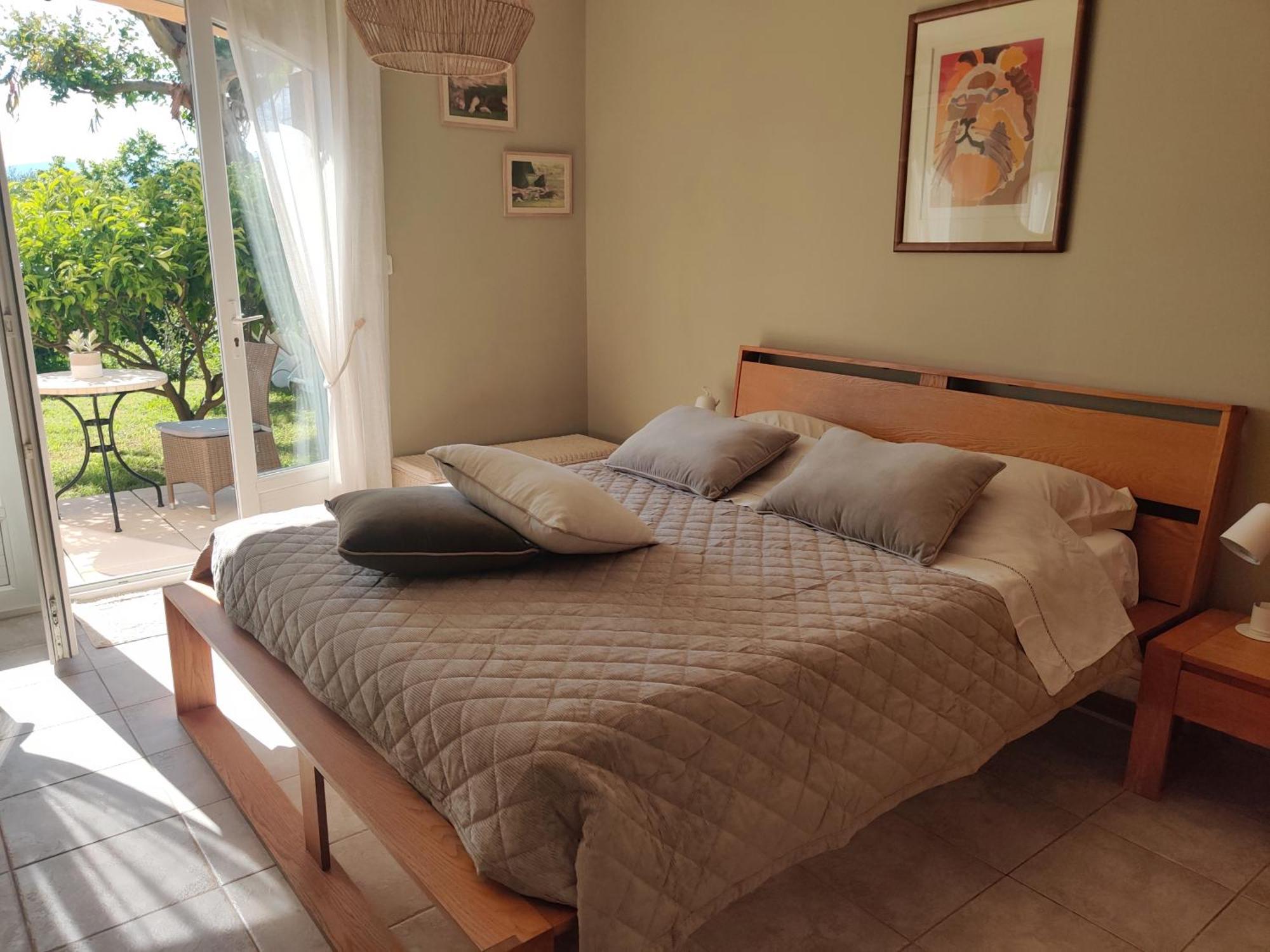 Les Collines De St Paul Bed & Breakfast Saint Paul de Vence Exterior photo